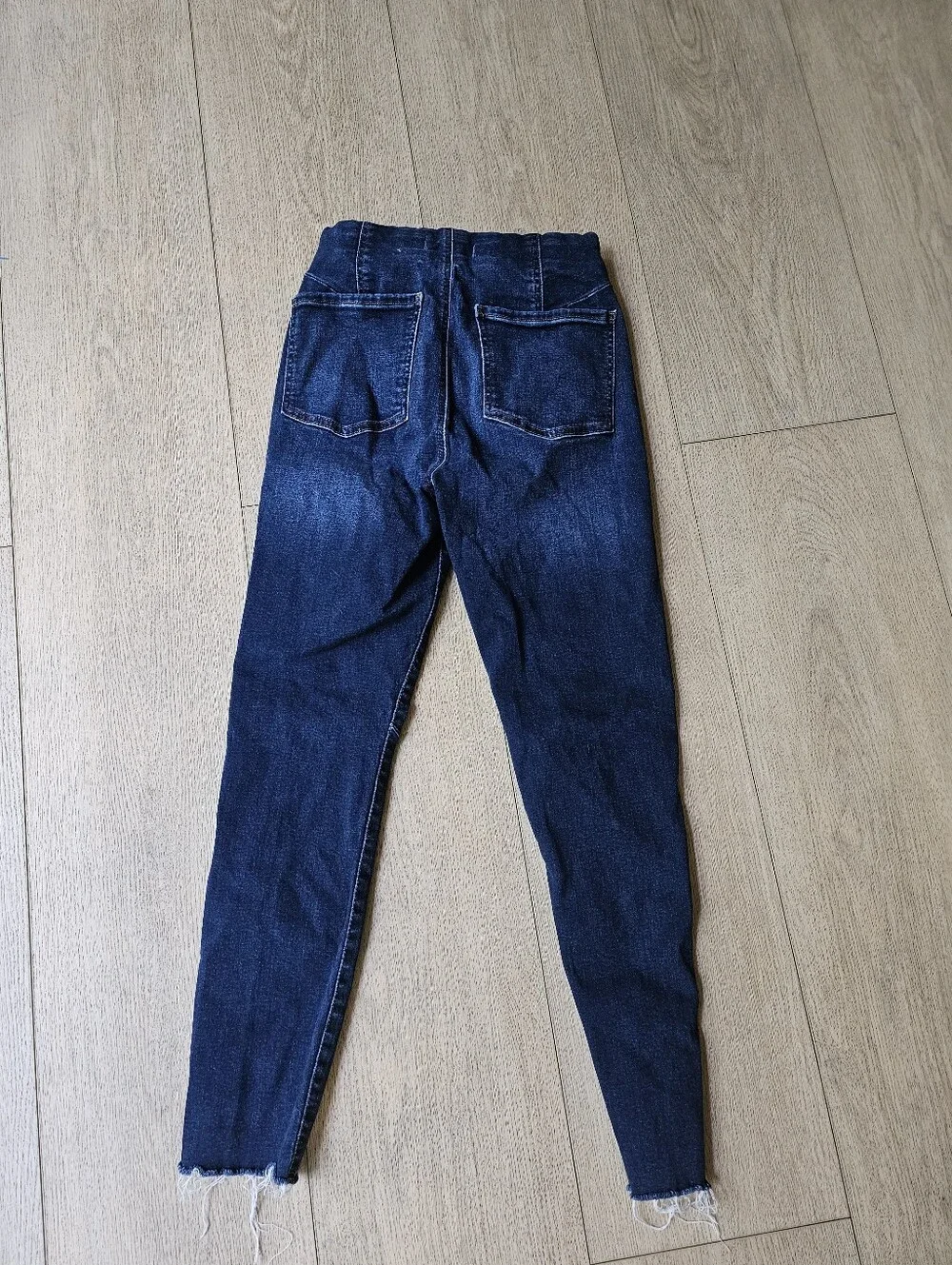 Free People Miles Away High Waist Crop Skinny Jeans in Feels like Sunshine 30